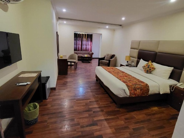 Grand Millennium Hotel image 14