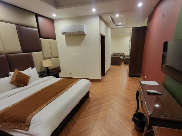 Grand Millennium Hotel image 49