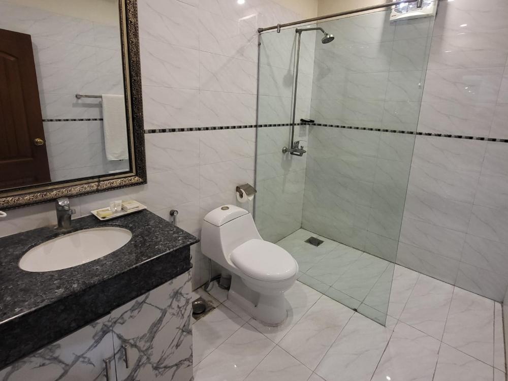 Grand Millennium Hotel